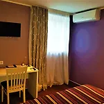Irin Ξενοδοχείο 3*