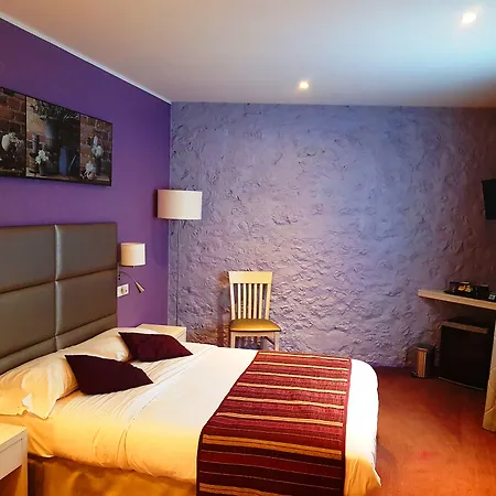 Irin Hotel