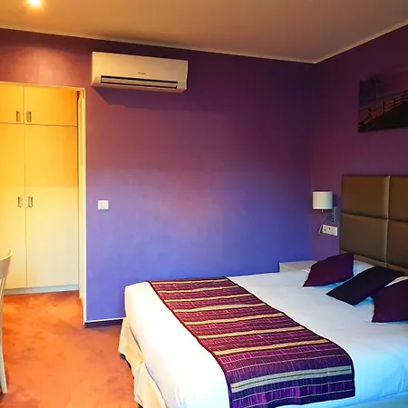 Irin Hotel